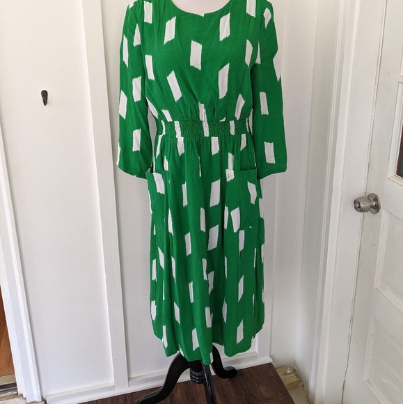 Roolee Vanessa dress, green and white- size medium - Picture 11 of 14